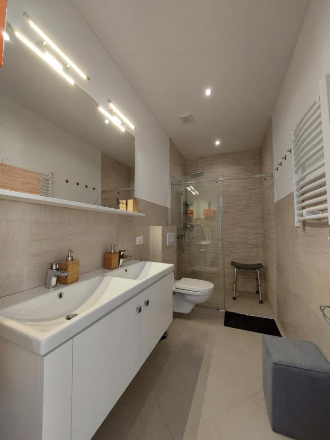 Modern Top Floor Sea View 3Br With Pools, Spa & Fitness Bečići Exteriör bild