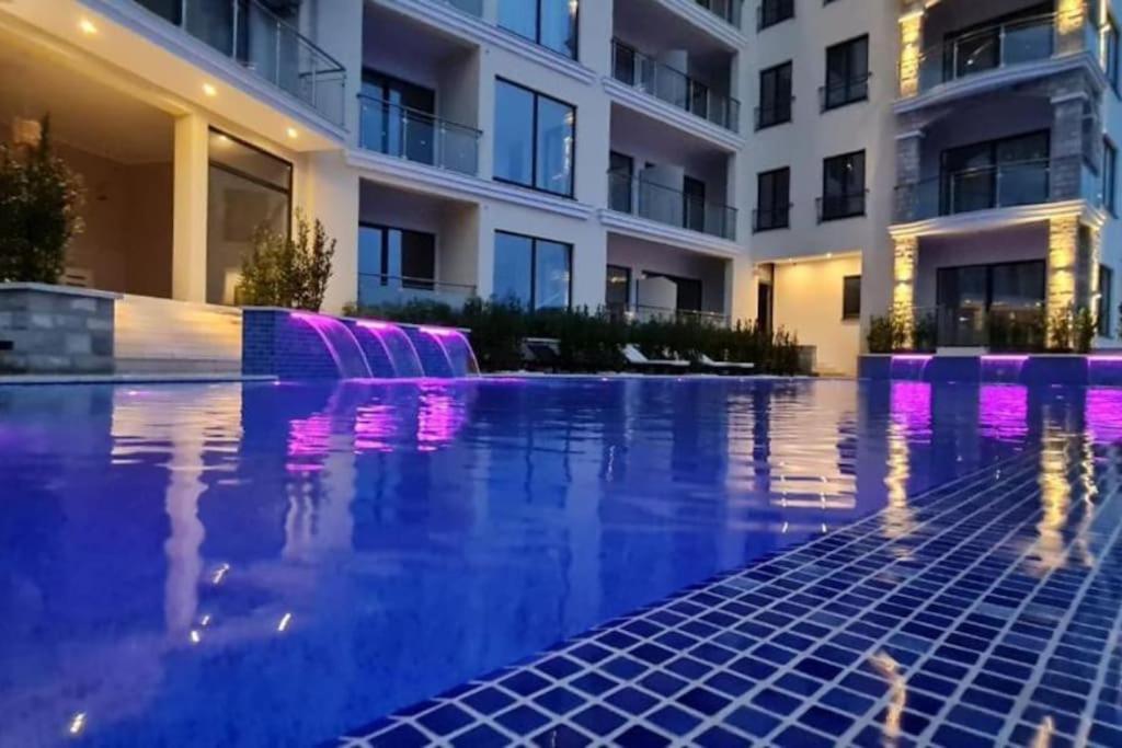 Modern Top Floor Sea View 3Br With Pools, Spa & Fitness Bečići Exteriör bild